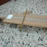 Qui c�� anche un settore dedicato ai vecchi giocattoli realizzati in casa. Ad esempio il carretto. �Era fatto con assi e cuscinetti a sfera � afferma Lillino -: con esso i bambini si avventuravano in gare di velocit� su strade sterrate� 
